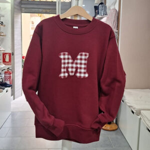 Sudadera coderas e inicial